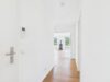 Willkommen in Ihrem Penthouse mit Dachterrasse in ruhiger Waldrandlage - Heller Flurbereich mit Deckenspots