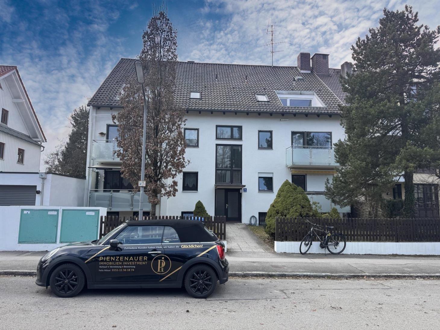 Sonnenlicht, Ruhe und Wohnkomfort – 2,5 Zimmer mit Balkon, 81375 München, Etagenwohnung