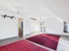Neuwertiges Zuhause mit Fingerprint Zugang, Glasfaser und Wellnessvorbereitung - Helles Zimmer mit Dachschrägen 2.OG