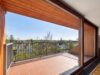 Dachgeschosswohnung mit Kamin und außergewöhnlichem Gestaltungspotenzial - Sonniger Balkon mit Weitblick