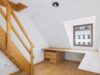 Dachgeschosswohnung mit Kamin und außergewöhnlichem Gestaltungspotenzial - Zimmer mit Zugang zur Galerie