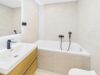 Wohnkomfort auf zwei Etagen – Elegante Maisonette mit Balkon - WC_Bad EG