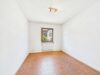Großzügiger Bungalow mit vielseitigem Potenzial – Ideal für zwei Einliegerwohnungen - Büro