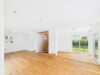 Exklusives Neubau-Einfamilienhaus mit großzügigem Garten, Hobbyraum und 3 Tief- garagenstellplätzen - Wohnen / Essen