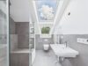 Exklusive Neubau-Doppelhaushälfte | Zeitlose Architektur & hochwertiger Wohnkomfort - Badezimmer im Dachgeschoss
