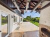 Stilvoll renoviertes Einfamilienhaus mit Sauna und großem Garten - Terrasse / Zugang Küche