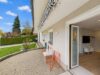 250 m² Wohnvielfalt auf 1.600 m², Pool, Traumgarten und Platz für große Pläne – Bieterverfahren - Terrasse mit Westausrichtung