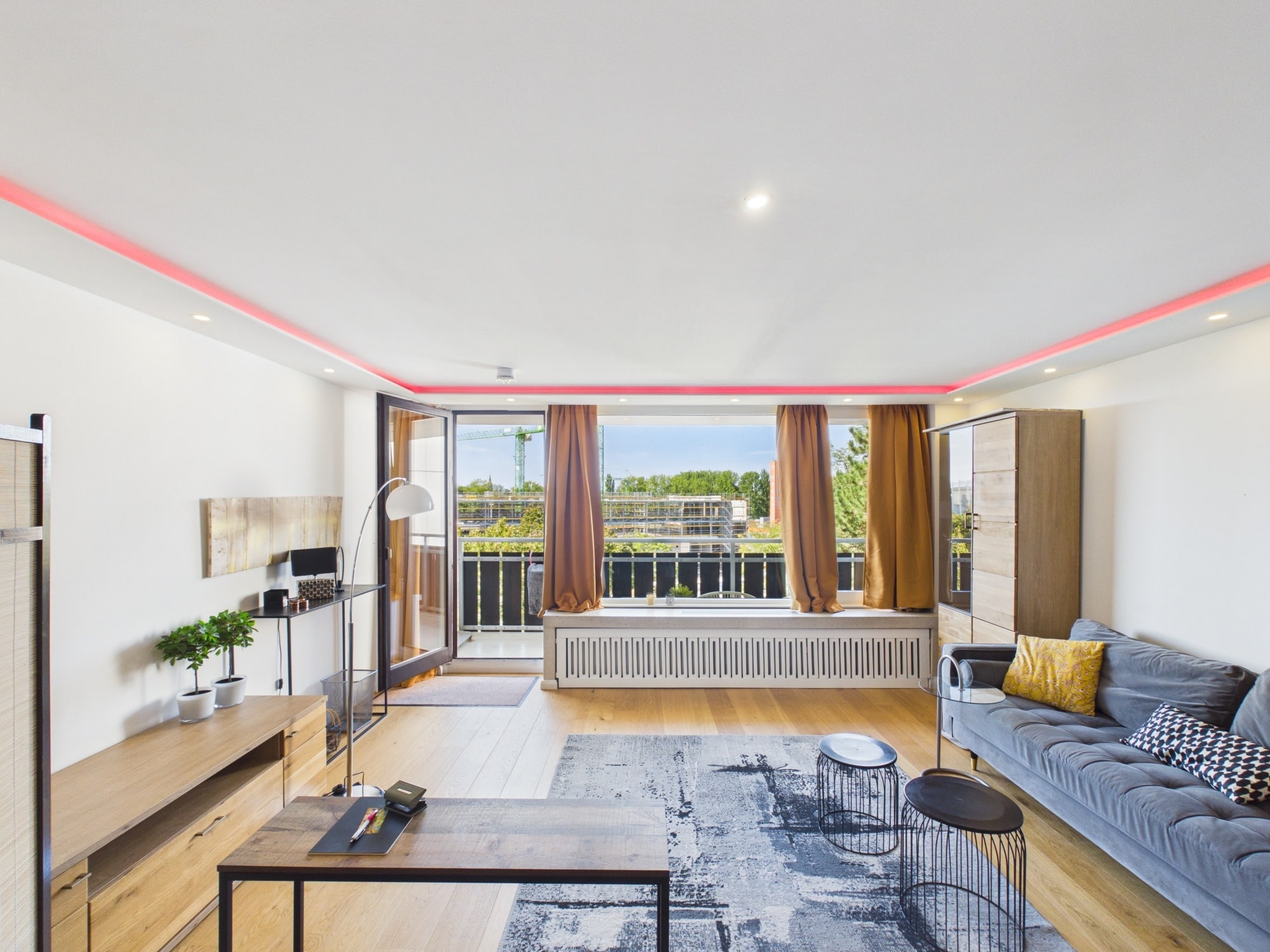 Einziehen und wohlfühlen: Möblierte Wohnung mit Südwestbalkon, 81541 München, Etagenwohnung