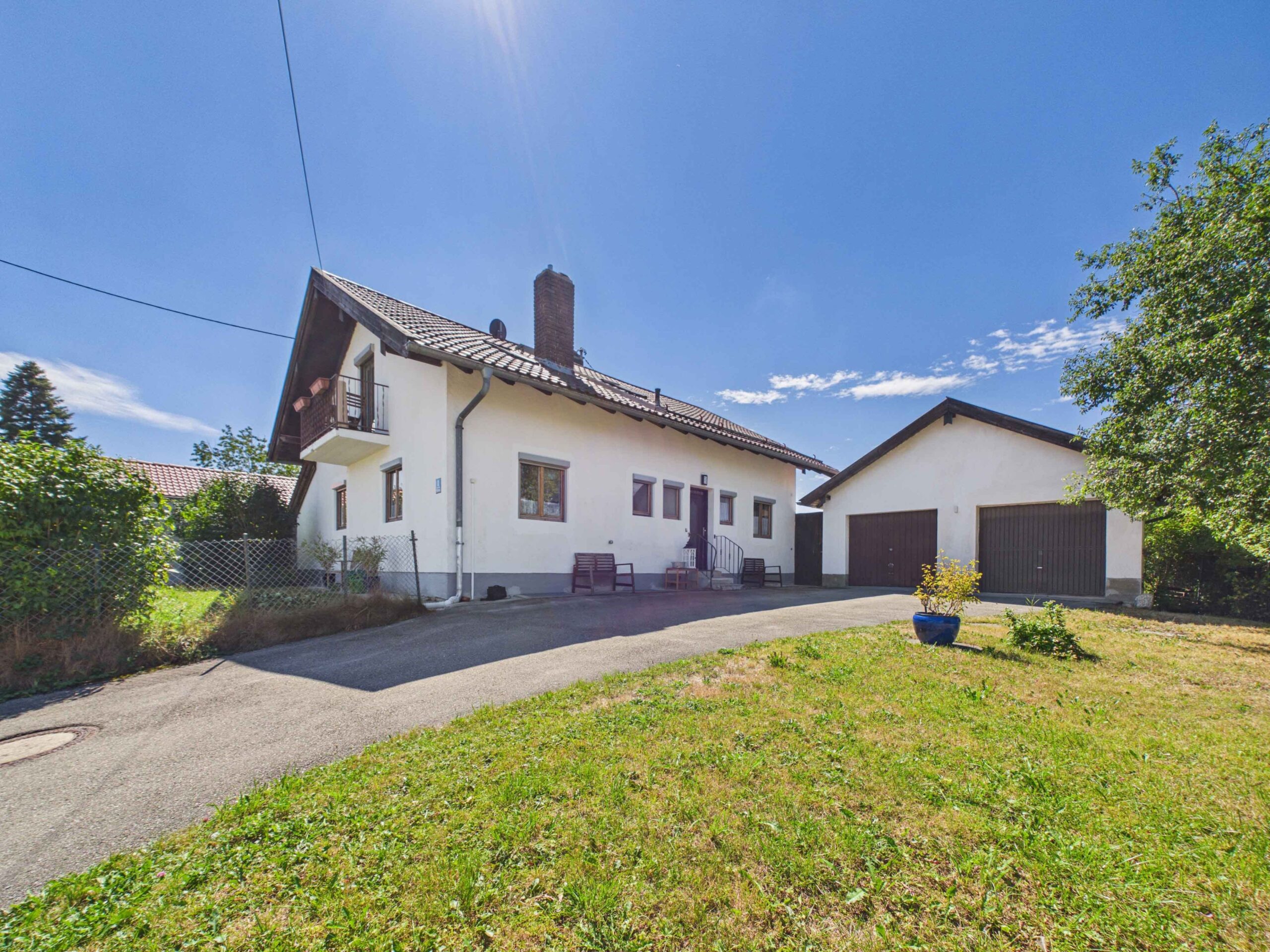 Sanierungsobjekt auf großzügigem Grundstück – modernisieren oder neu planen, 85667 Oberpframmern, Einfamilienhaus