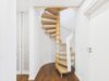 Ein Zuhause mit Garten: Großzügige 4-Zimmer-Wohnung in Waldtrudering - Wendeltreppe ins Untergeschoss