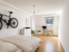Dachgeschosswohnung mit Altbaucharme in begehrter Schwabinger Lage - Helles großzügiges Schlafzimmer