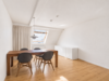 Dachgeschosswohnung mit Altbaucharme in begehrter Schwabinger Lage - Großzügiger heller Wohnbereich