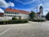 Historische Gewerberäume im Herzen von Ebersberg – ein Arbeitsumfeld mit Charakter - Schloß mit angrenzender St. Sebastian Kirche