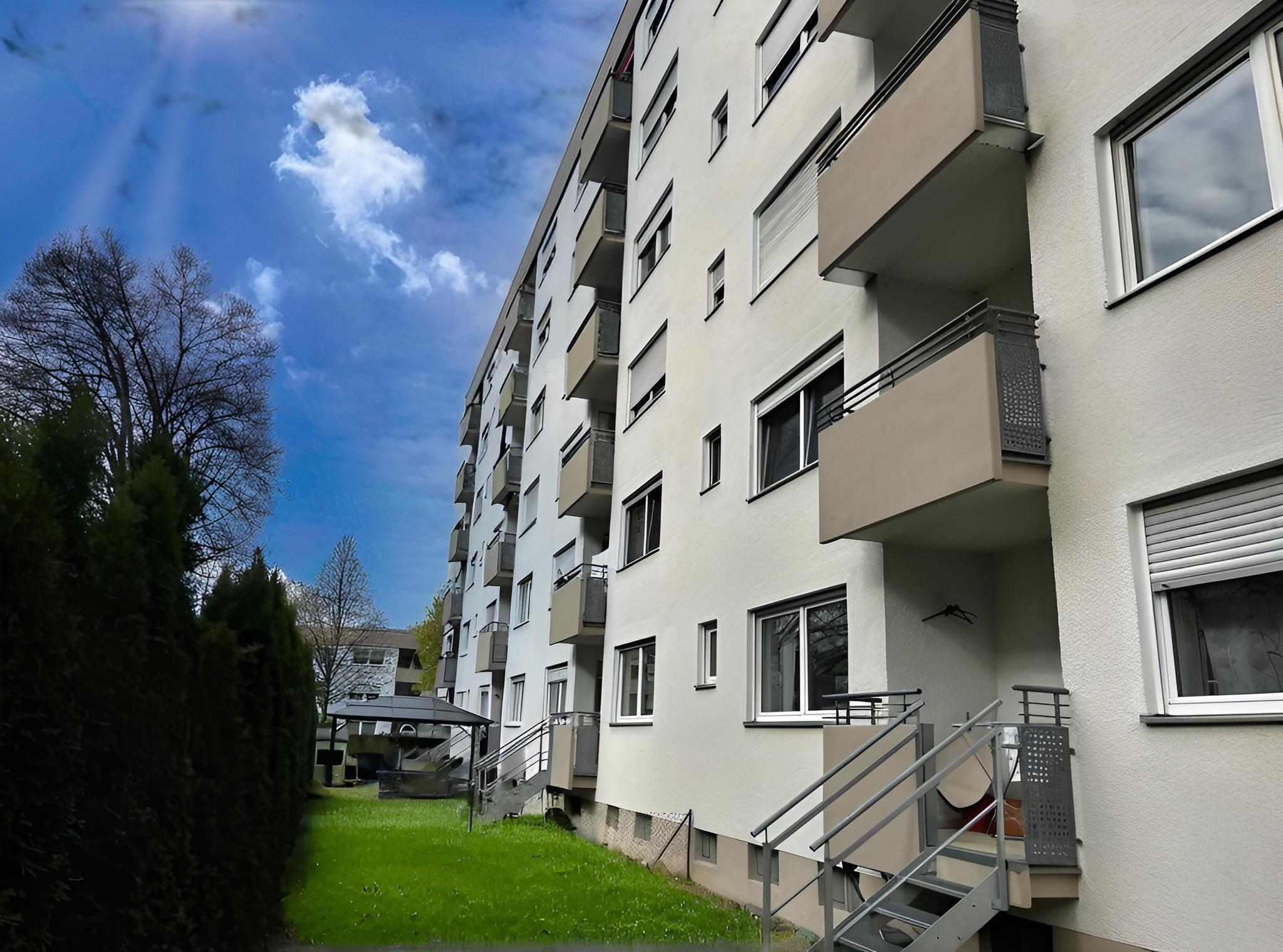 Unkomplizierte Kapitalanlage, vermietet, komplett modernisiert, Zentrale Lage, Lift, 86163 Augsburg, Etagenwohnung