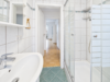 Gut geschnittene 2-Zimmer-Wohnung mit Balkon in München-Milbertshofen - Badezimmer