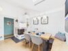 Ein Zuhause, das begeistert – Modernisierte Dachgeschosswohnung mit Garten & privatem Pool - Essbereich