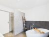 Neuwertiges Zuhause mit modernster Ausstattung und Wellnesspotenzial - Designbad mit WC OG