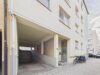 Gut geschnittene 2-Zimmer-Wohnung mit Balkon in München-Milbertshofen - Tiefgaragen Zufahrt & Hauseingang