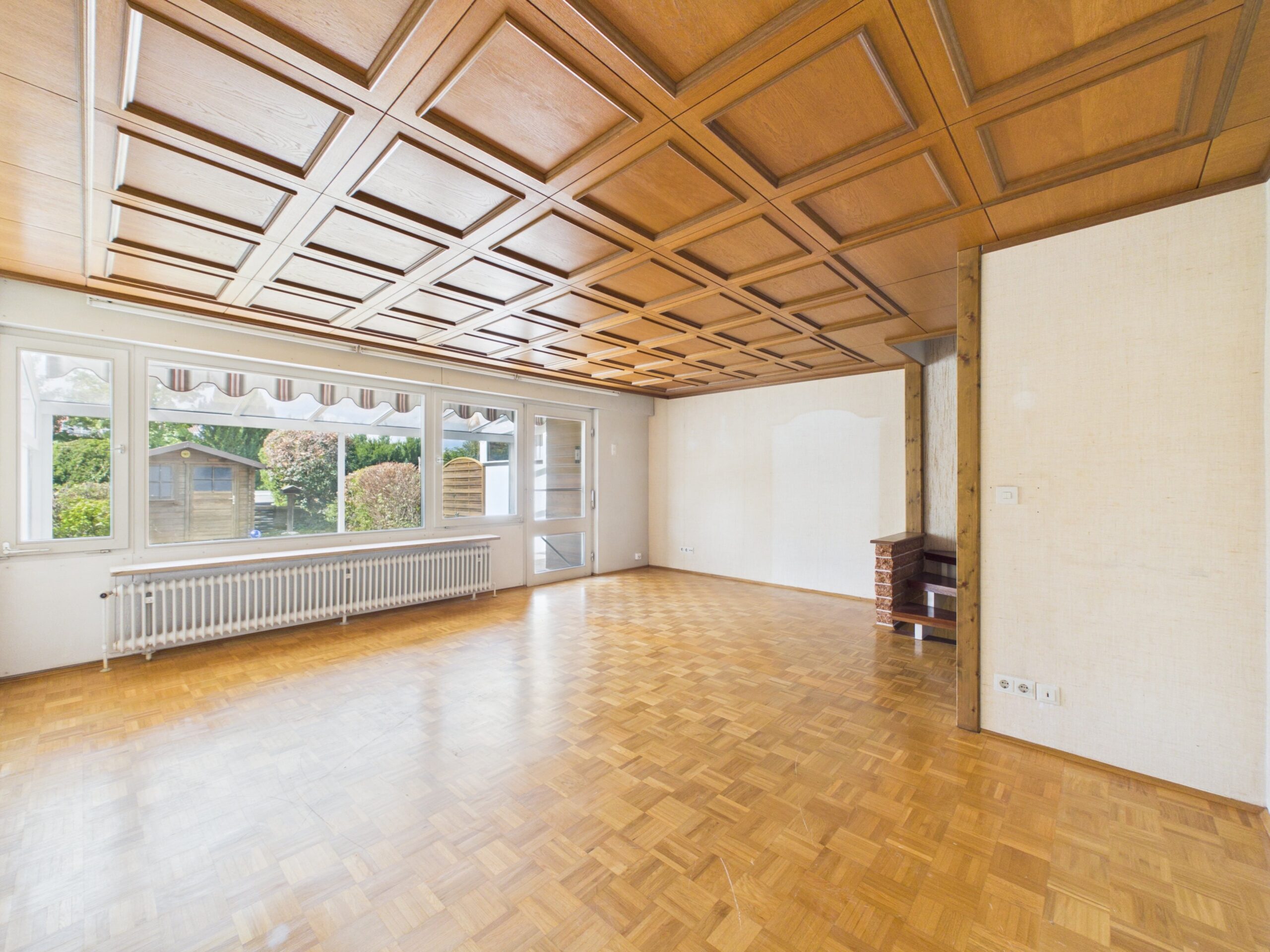 Wohnen mit besonderem Charakter – Charmantes 5-Zimmer-Split-Level-Haus mit idyllischem Garten, 85604 Zorneding, Reihenmittelhaus