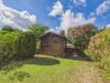 Wohnen mit besonderem Charakter – Charmantes 5-Zimmer-Split-Level-Haus mit idyllischem Garten - Gartenhäuschen