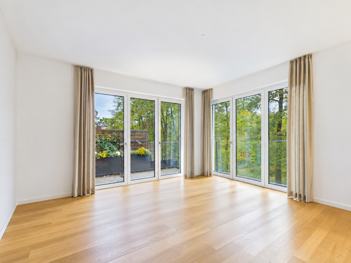 Hier beginnt Zuhause: Helle 3-Zimmer-Wohnung mit Balkon und Einbauküche, 81827 München, Etagenwohnung
