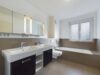 Qualität ohne Kompromisse - Ideale 3 Zimmer Wohnung mit gehobener Ausstattung - Badezimmer II
