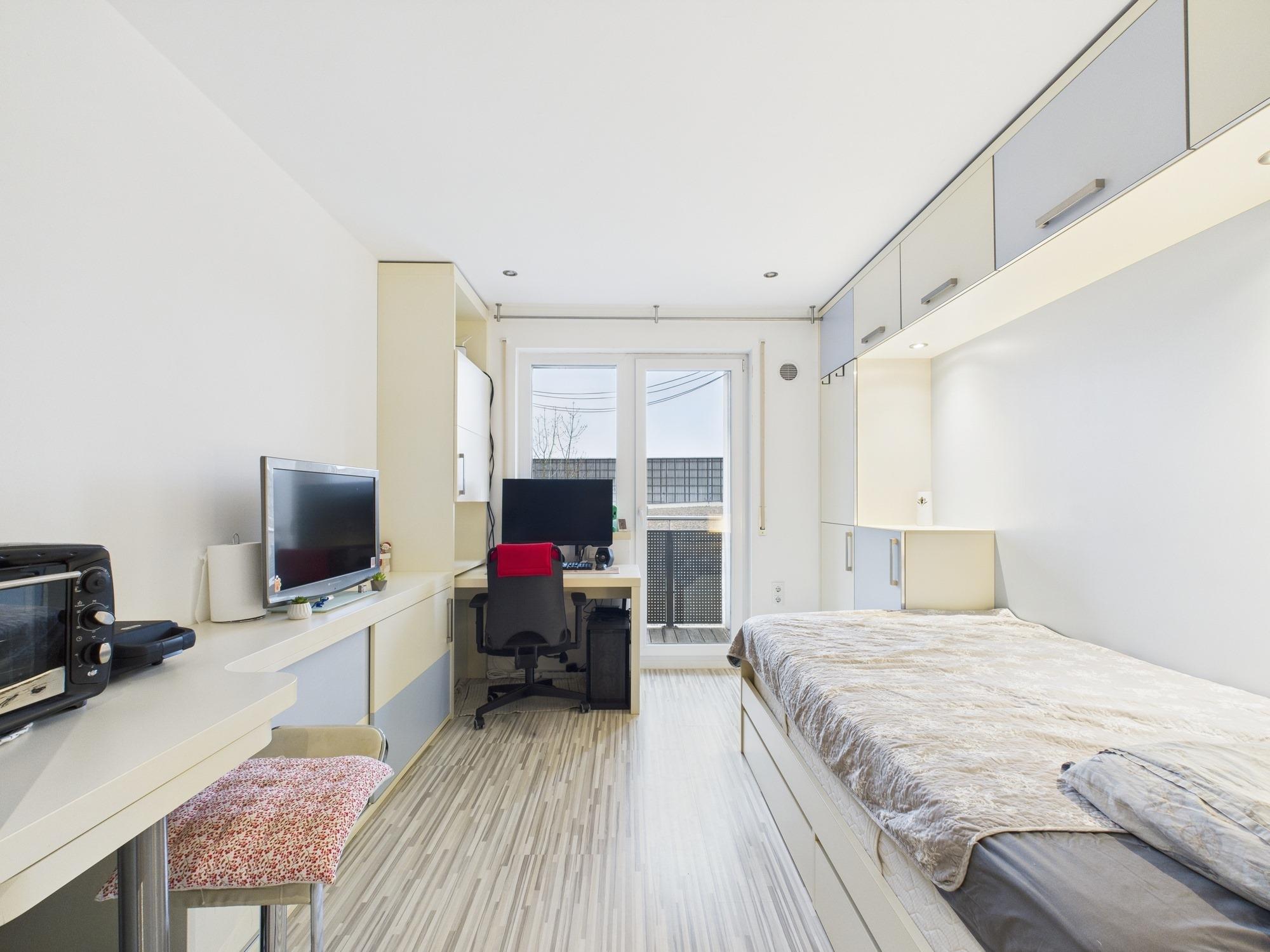 Möbliert vermietetes Apartment mit Zugang zu Fitnessstudio, Pool, Sauna & mehr, 85748 Garching, Etagenwohnung