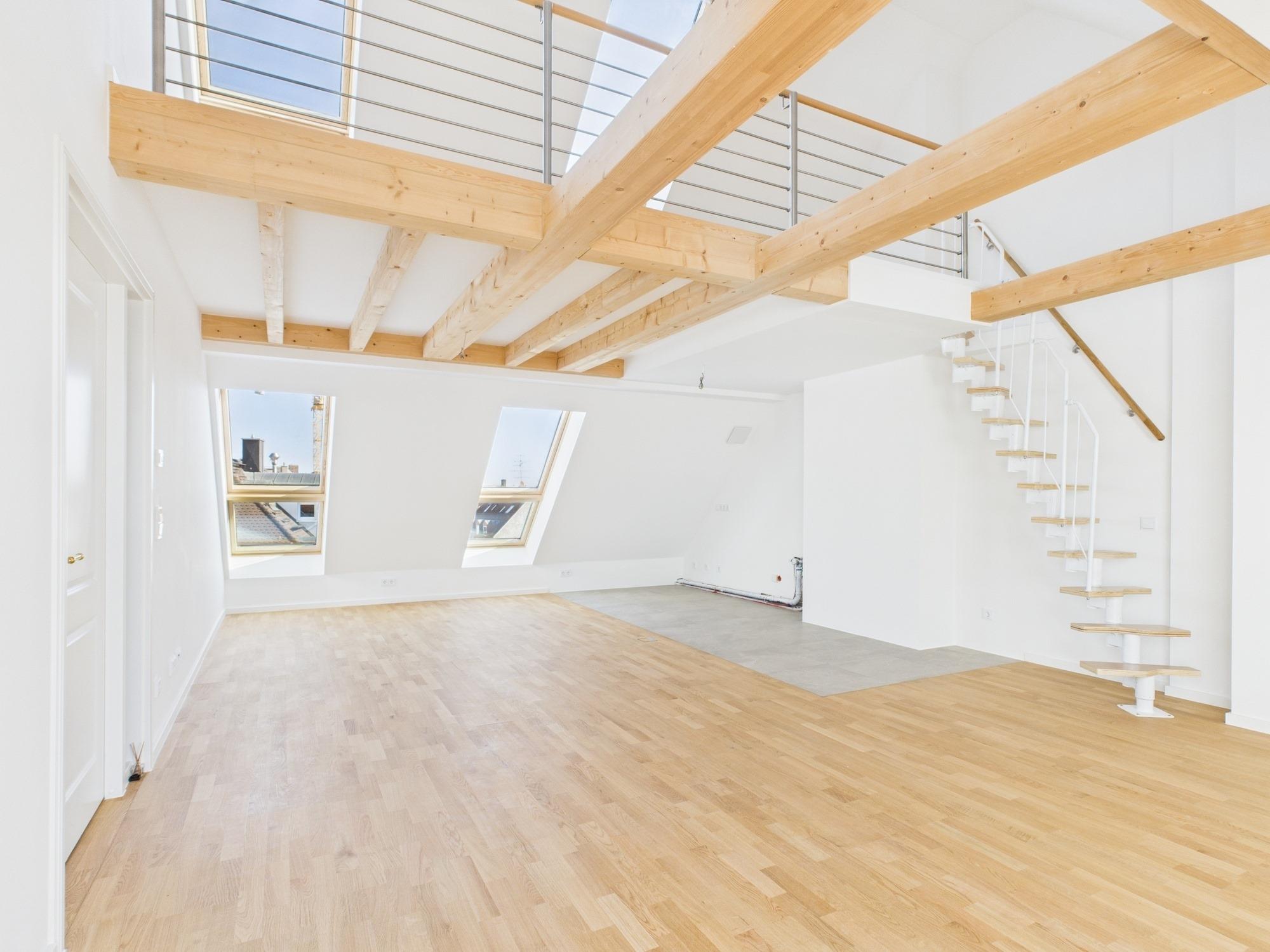 Traumhafte Galeriewohnung mit Alpenblick im historischen Altbau, 81539 München, Galerie