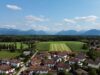 Charmante und familiengerechte Haushälfte im bayerischen Landhausstil - Umgebung