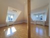 Sonnige 3,5-Zimmer-Maisonettewohnung mit Südbalkon - Studio im Dachgeschoss