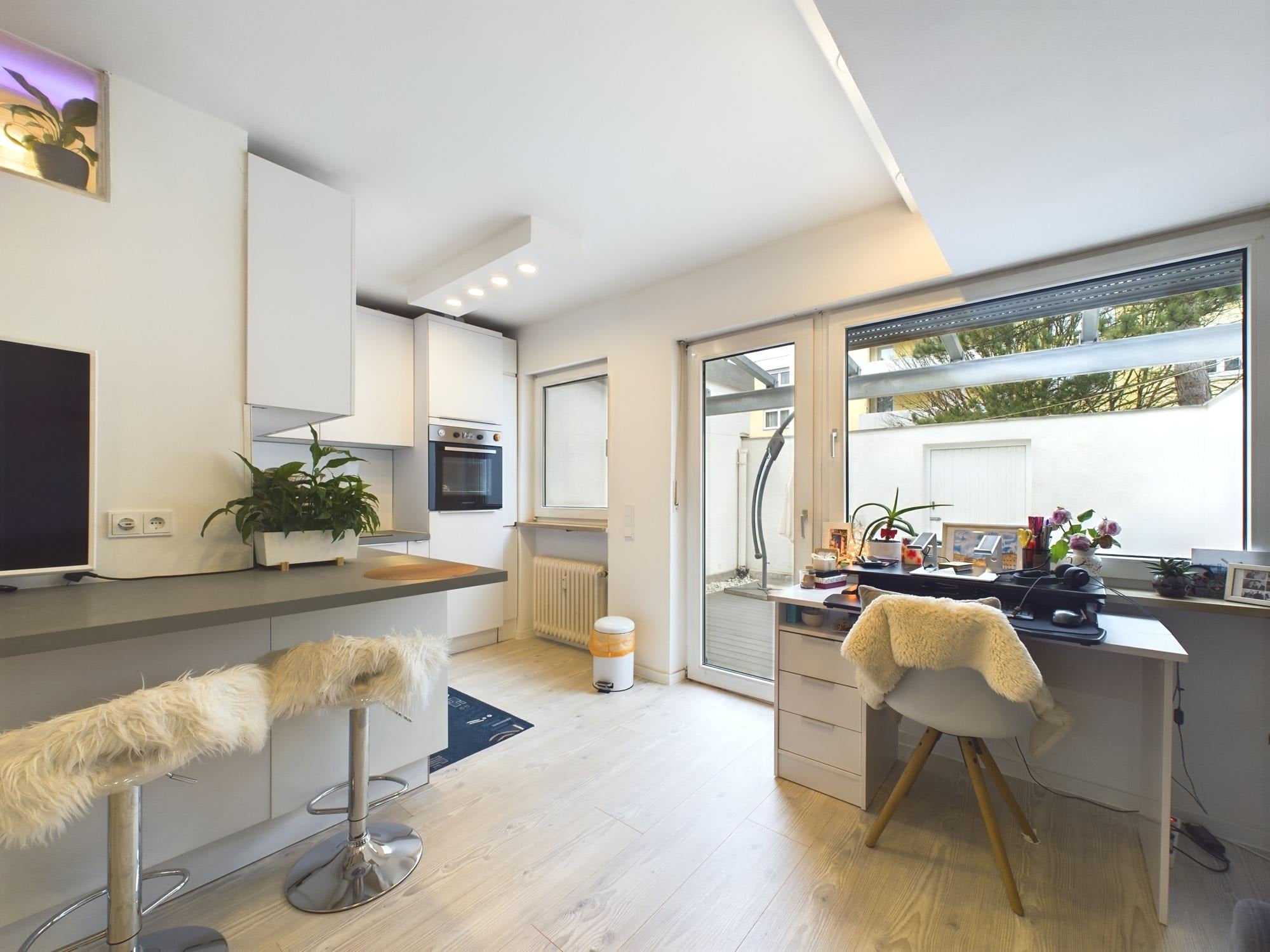 Charmantes City-Apartment – Möbliert, mit Terrasse & perfekter Anbindung, 80993 München, Erdgeschosswohnung