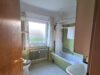 Kapitalanlage: 2,5-Zimmer-Gartenwohnung im Erdgeschoss mit Terrasse und Gartenidylle - Ihre Chance! - Bad