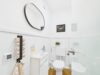 Modern sanierte 4-Zimmer-Wohnung mit sonniger Loggia in Haar - Modernes Gäste-WC