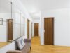 Modernisiertes Familienjuwel in Solln – Ruhig gelegen mit Balkon & Hobbyraum - Flur