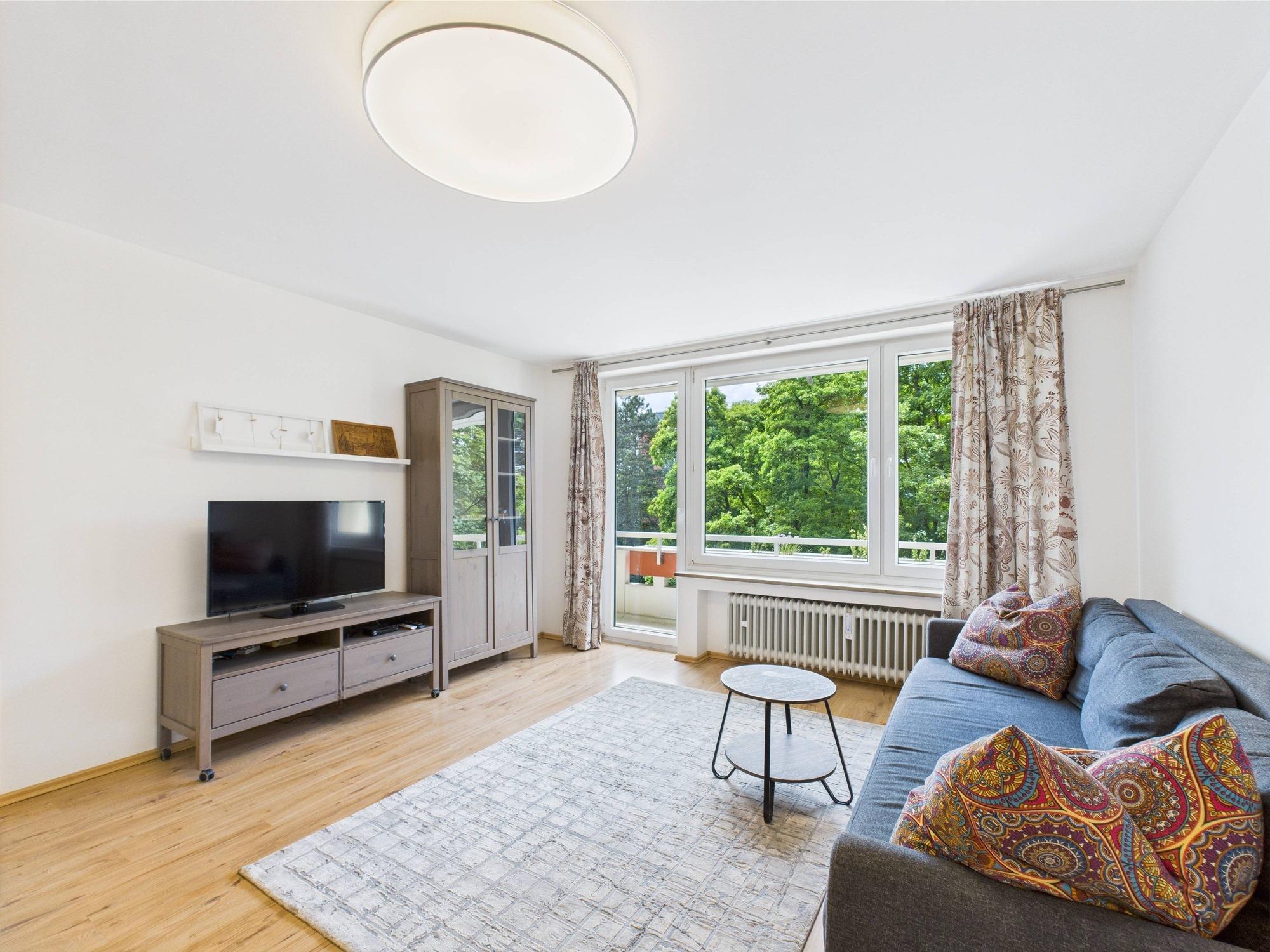 Ideal für Unternehmen! Vollmöblierte & stilvolle 3-Zimmer-Wohnung, 81735 München, Etagenwohnung