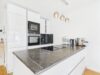 Moderne 3-Zimmer-Wohnung mit Balkon und zwei Bädern – ideal für Familien oder Paare - Küche