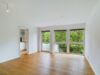 3-Zimmer-Wohnung am Waldrand – Ruhig, modern und sonnig - Sonniger Wohnbereich mit Balkon