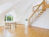 Elegante Galeriewohnung mit ruhigem Südbalkon in Waldtrudering - Lichterfüllter Wohnbereich