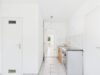 Charmante 2-Zimmer-Wohnung mit Westbalkon in Aubing - Separate Küche mit Speisekammer