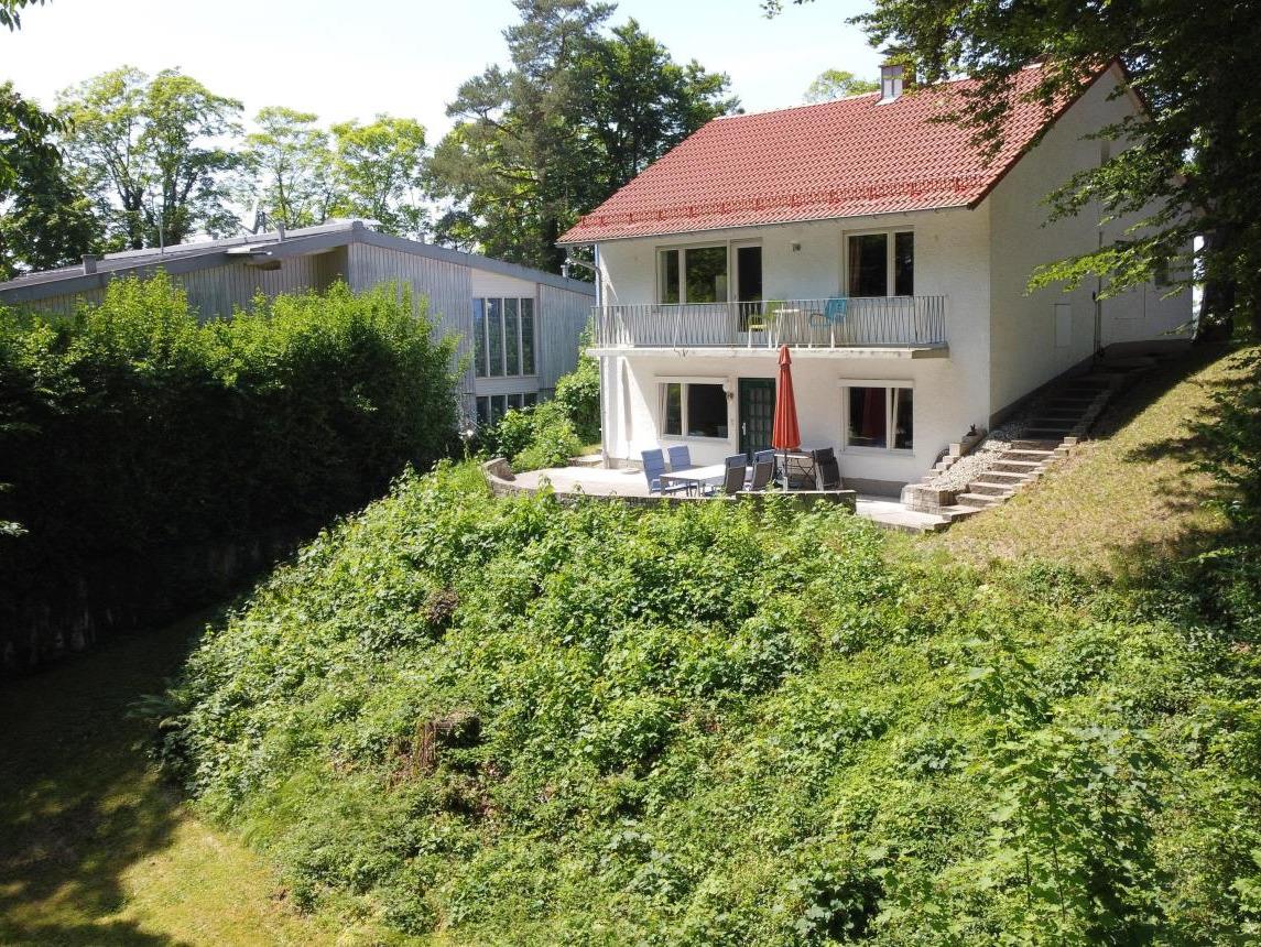 Naturnah & individuell – Seltene Gelegenheit auf großzügigem Grundstück mit Ausblick, 85614 Kirchseeon, Einfamilienhaus