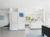 Stilvoll wohnen auf zwei Etagen – Maisonette mit Garten, Kamin, Designküche und mehr in Heimstetten - Blick Küche