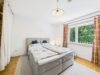 Naturnah & individuell – Seltene Gelegenheit auf großzügigem Grundstück mit Ausblick - Schlafzimmer