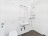 Traumhafte Erdgeschoßwohnung mit großem Garten - Bad/WC