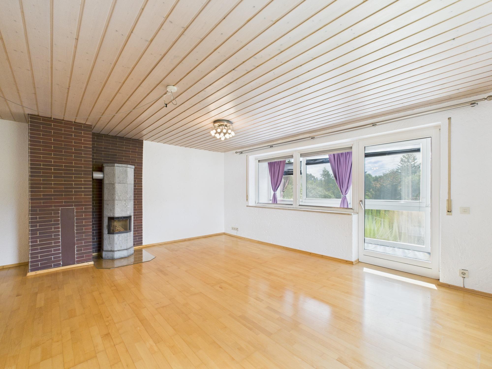 Wohnen mit Perspektive: 3-Zimmer-Wohnung, Einliegerbereich und Chance auf das gesamte Grundstück, 81929 München, Wohnung