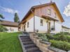 Viel Raum für Familie und Ideen – Einfamilienhaus mit Einliegerwohnung, Garten und Nebengebäude - Charmantes Landhaus mit Einliegerwohnung, Nebengebäude und einladendem Außenbereich