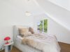 Rarität in Waldtrudering: Penthouse mit unverbaubarem Blick ins Grüne - Schlafzimmer mit Balkonzugang