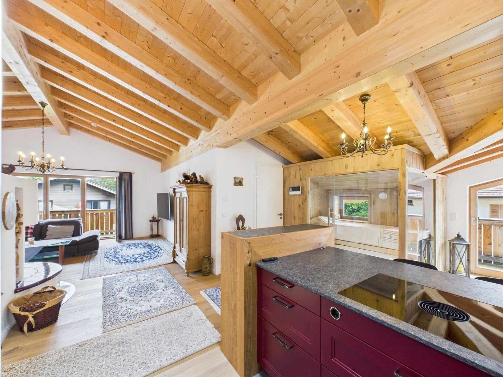 Wohnen mit Weitblick – alpine Eleganz über den Dächern von Bad Wiessee, 83707 Bad Wiessee, Dachgeschosswohnung
