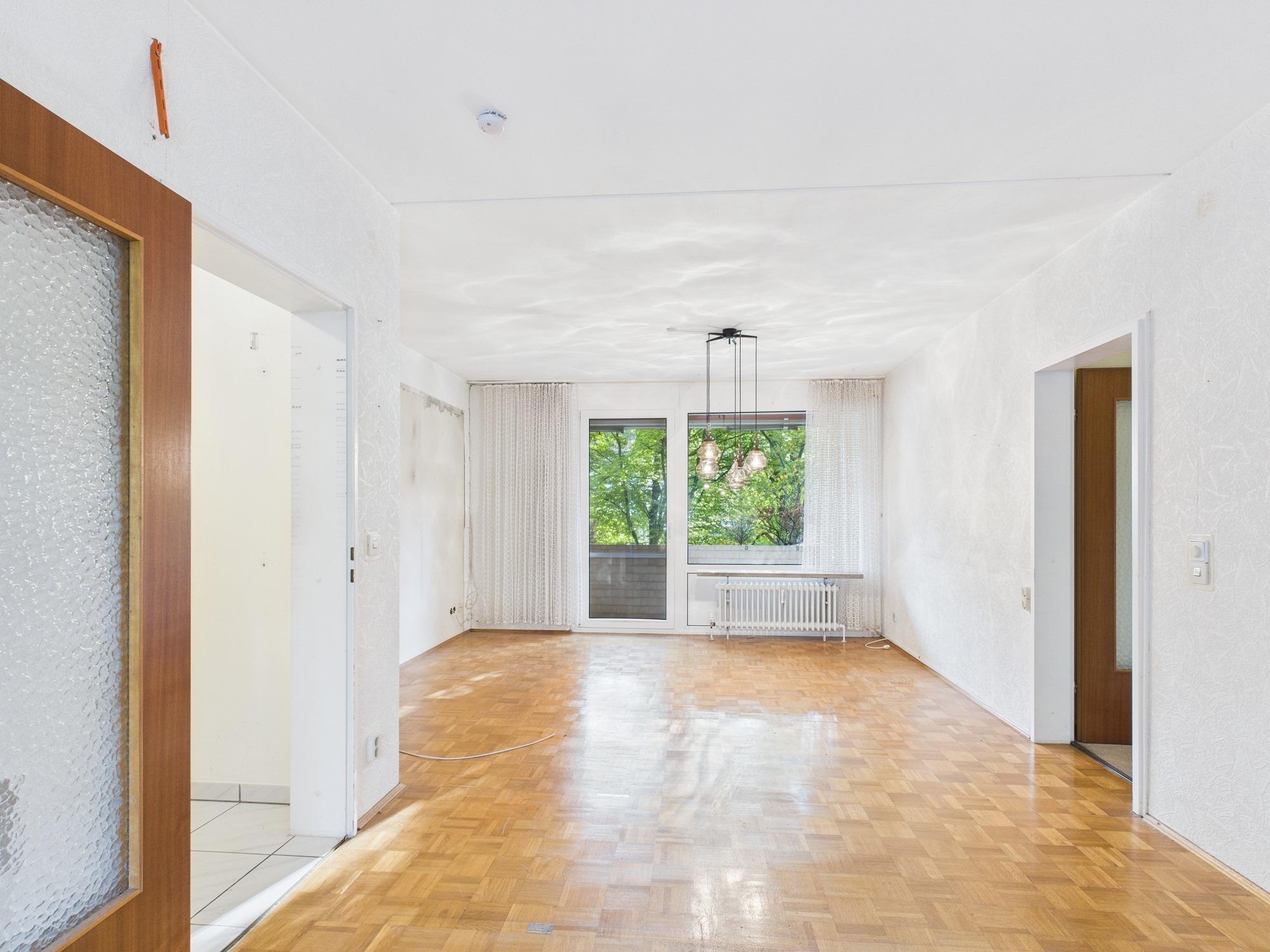 Großzügige 3-Zimmer-Wohnung mit viel Potential im Nürnberger Südosten, 90473 Nürnberg, Etagenwohnung