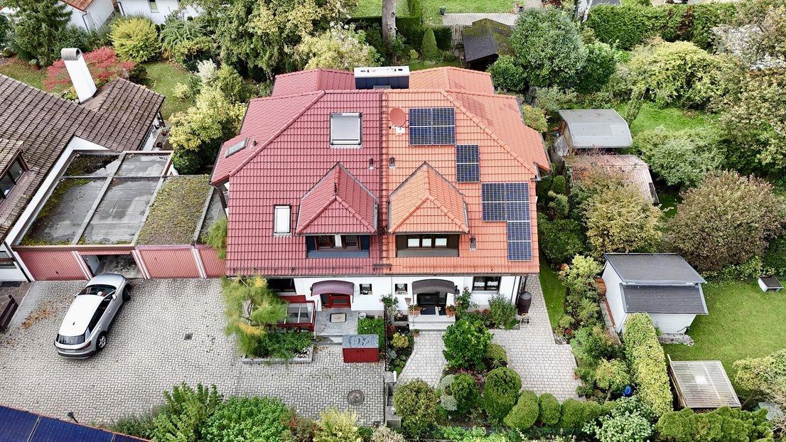 Charmante Doppelhaushälfte, Platz für die ganze Familie, in Toplage von Gröbenzell! (ELW möglich), 82194 Gröbenzell, Doppelhaushälfte