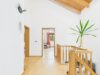 Familienparadies mit Pool und Garten in ruhiger Lage - Treppenhaus Ansicht II